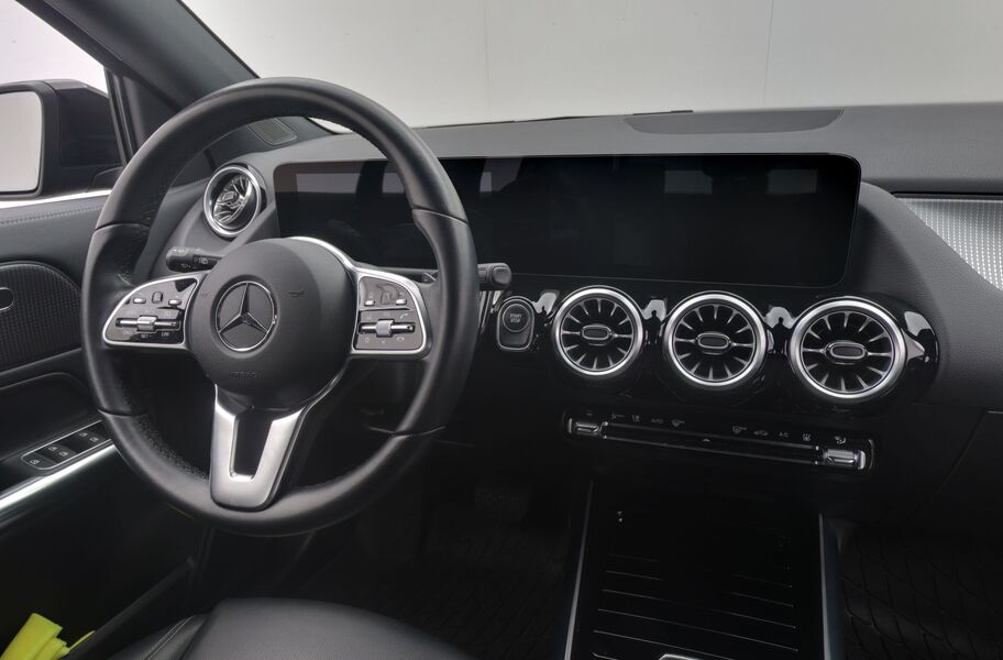 Mercedes-Benz EQA vaihtoauto