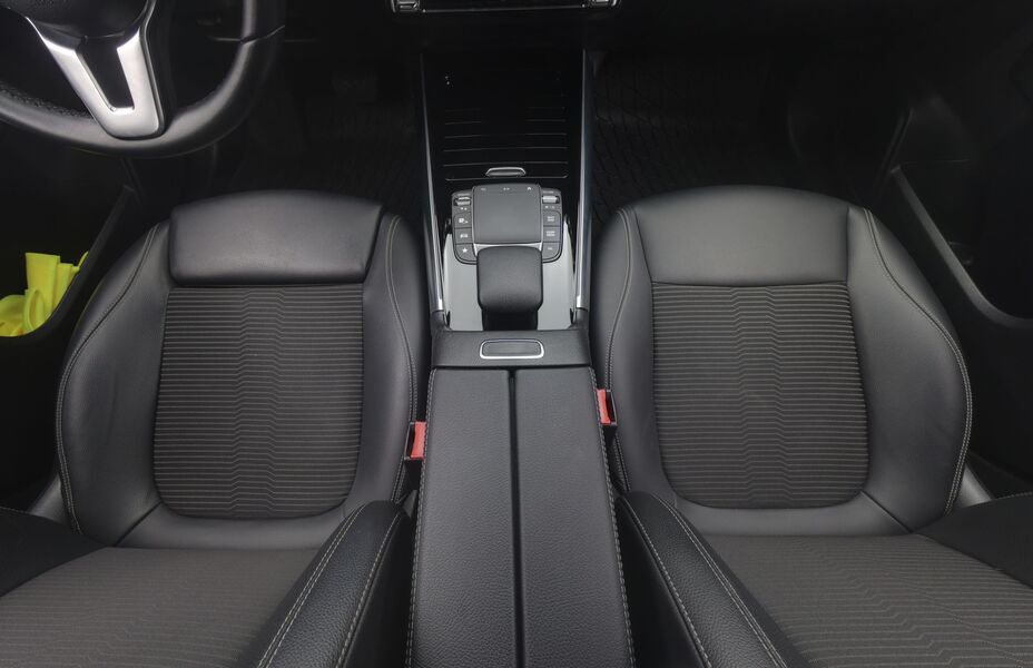 Mercedes-Benz EQA vaihtoauto