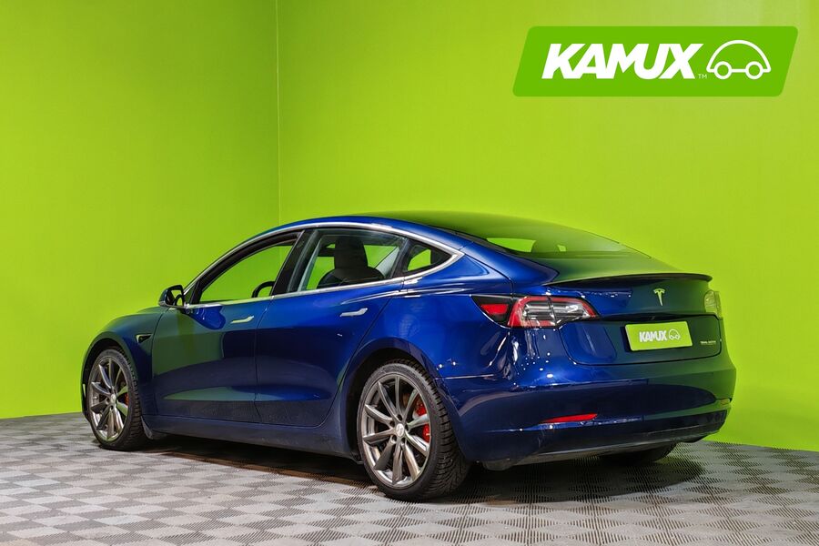 Tesla Model 3 vaihtoauto