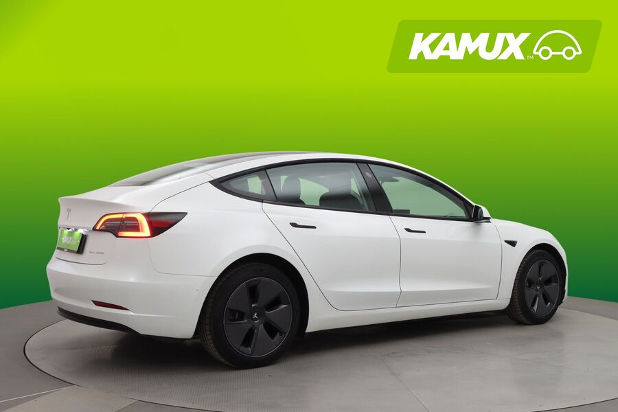 Tesla Model 3 vaihtoauto