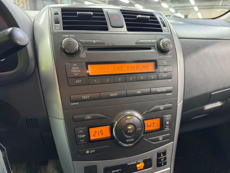 Toyota Corolla vaihtoauto