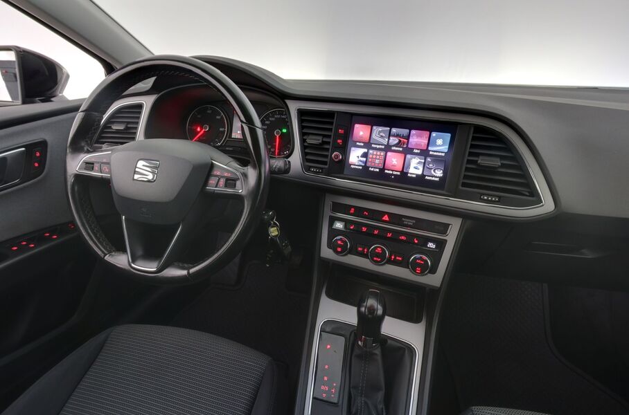 SEAT Leon Sportstourer vaihtoauto