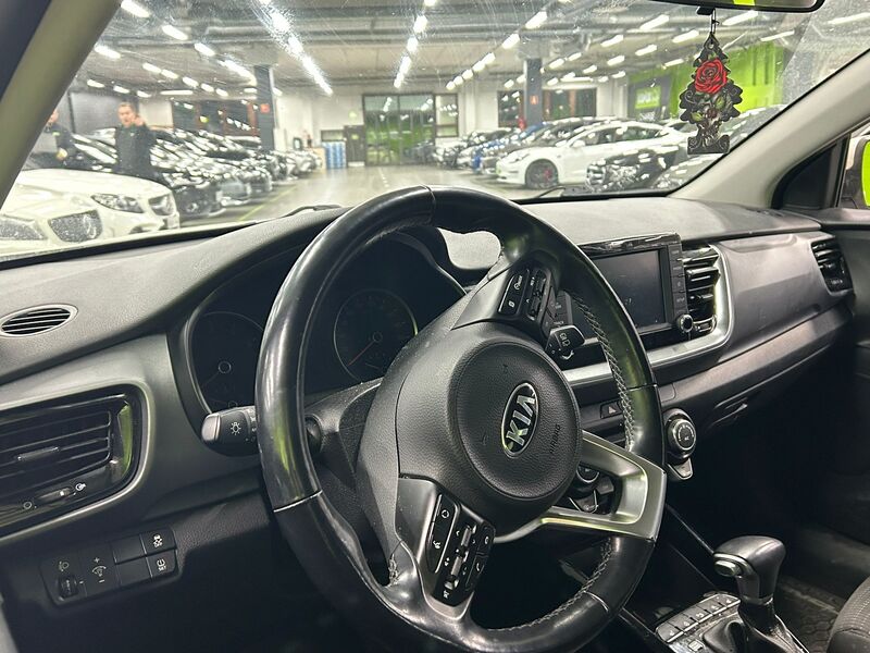 Kia Stonic vaihtoauto