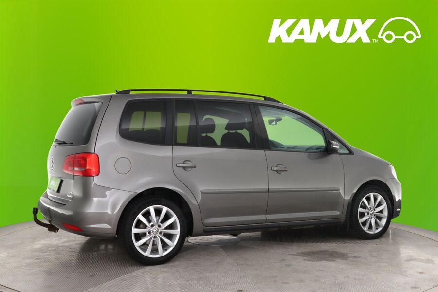 Volkswagen Touran vaihtoauto