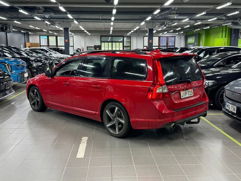 Volvo V70 vaihtoauto