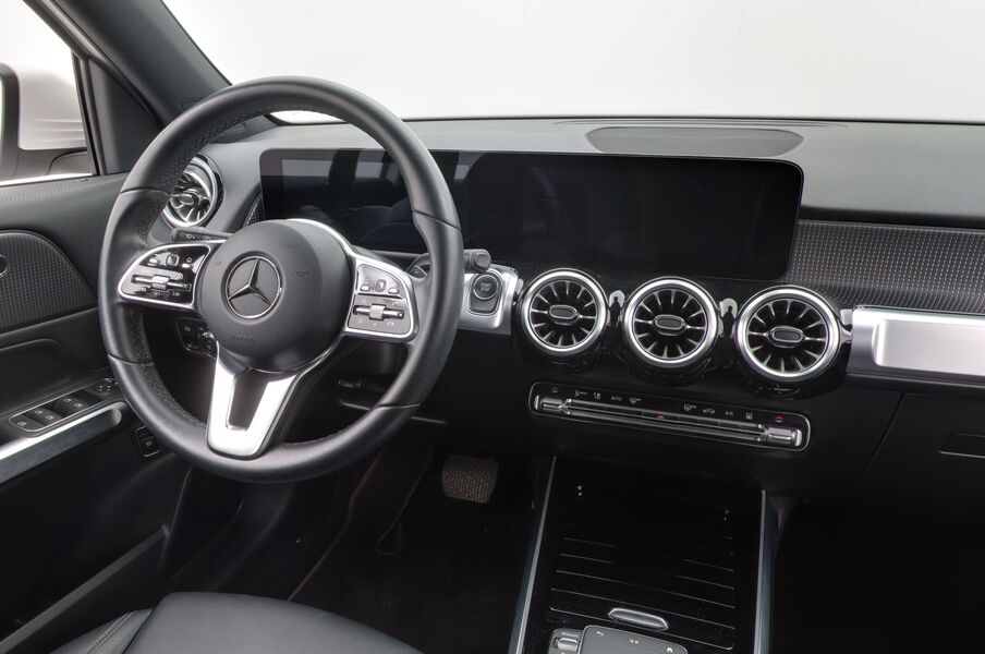 Mercedes-Benz EQB vaihtoauto