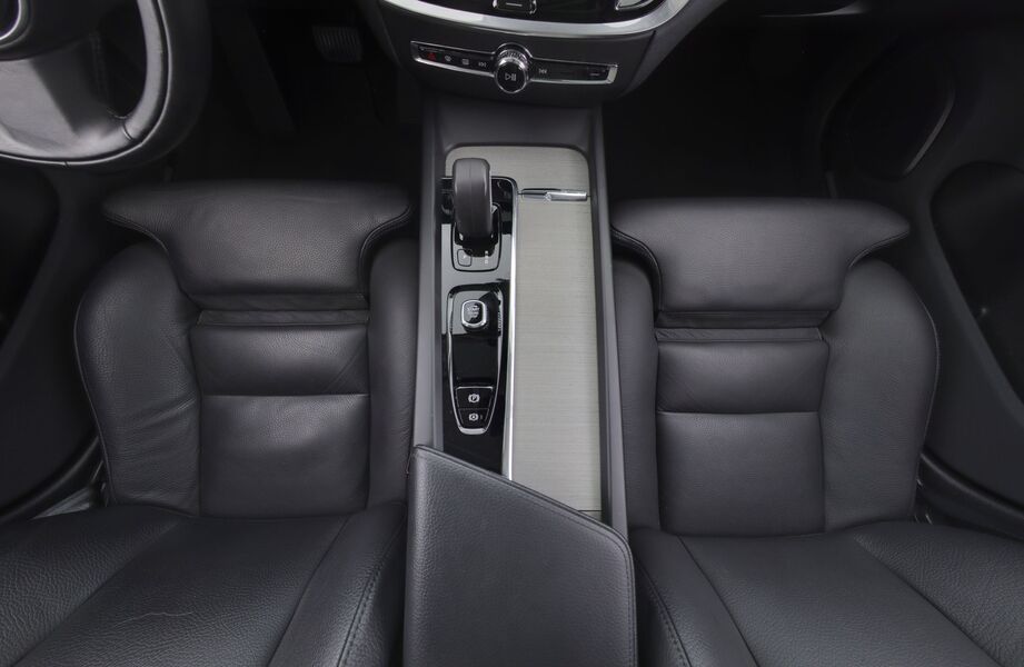 Volvo V60 Cross Country vaihtoauto