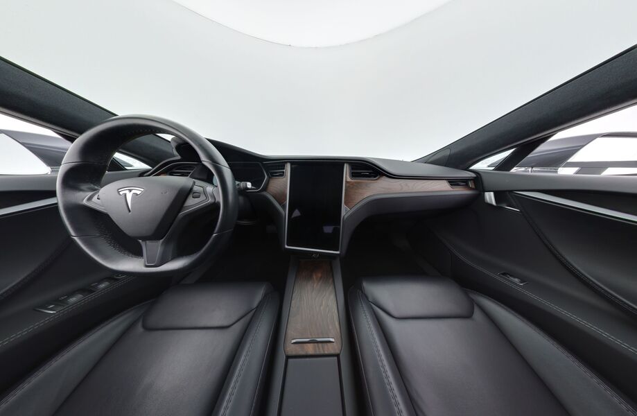 Tesla Model S vaihtoauto