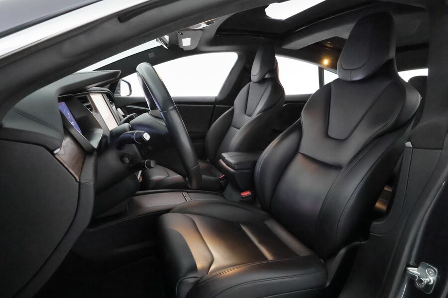 Tesla Model S vaihtoauto