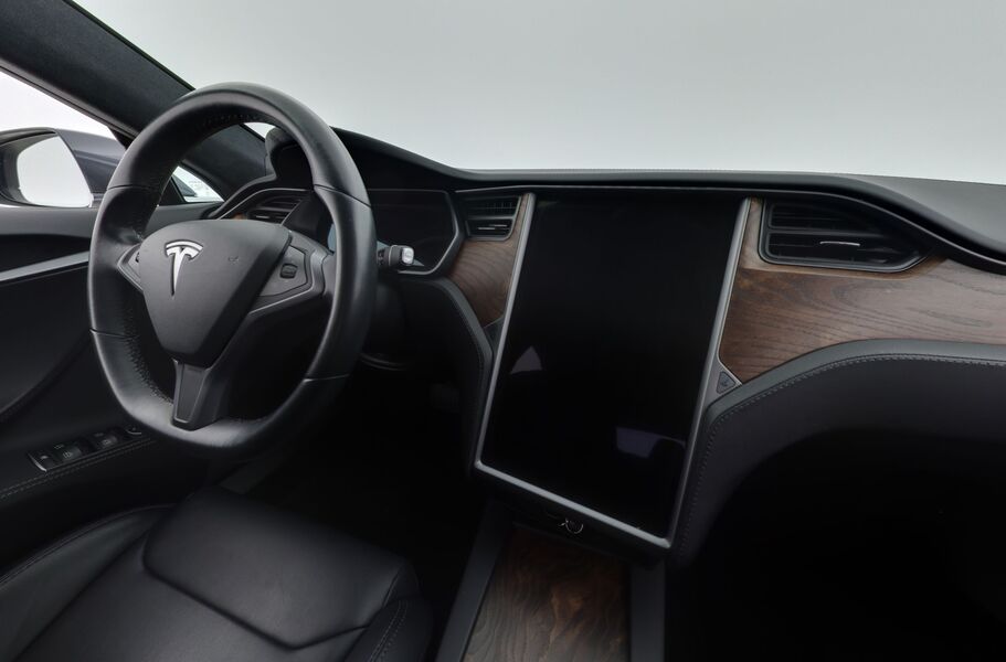 Tesla Model S vaihtoauto