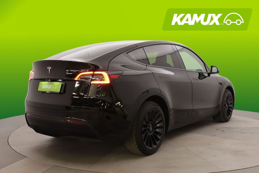 Tesla Model Y vaihtoauto