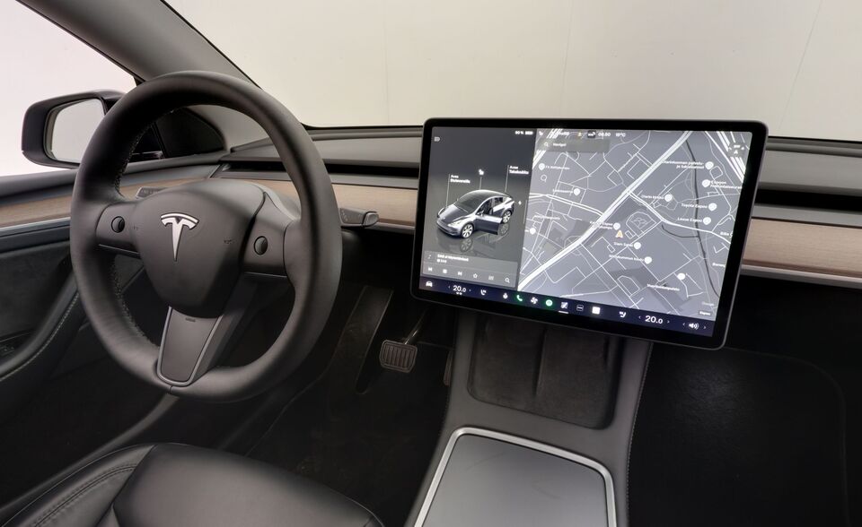 Tesla Model Y vaihtoauto