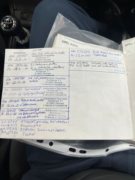 Opel Astra vaihtoauto