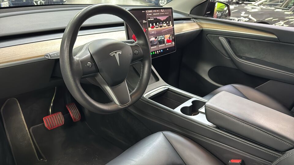 Tesla Model Y vaihtoauto