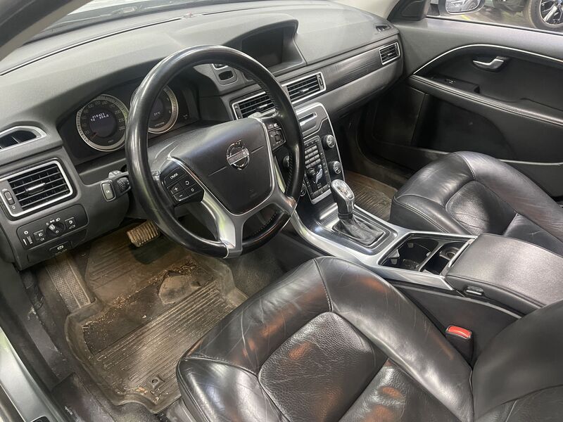 Volvo V70 vaihtoauto