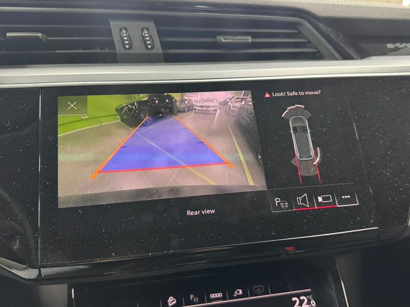 Audi e-tron vaihtoauto