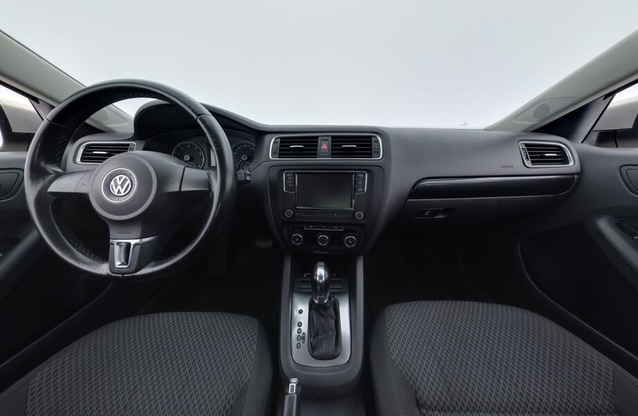 Volkswagen Jetta vaihtoauto