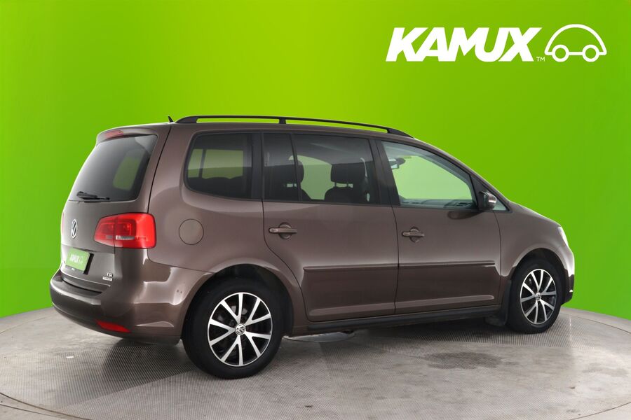 Volkswagen Touran vaihtoauto