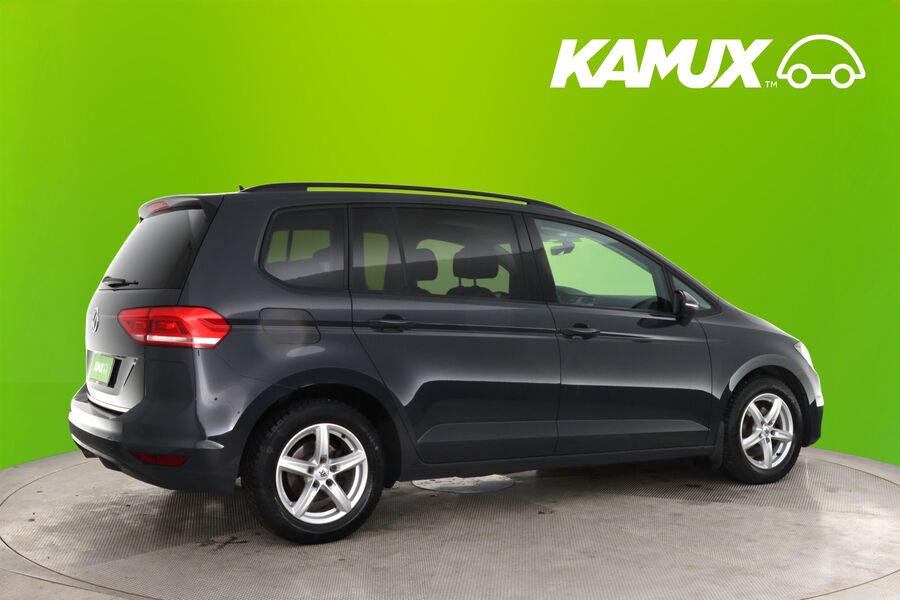 Volkswagen Touran vaihtoauto