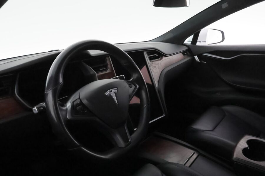 Tesla Model S vaihtoauto