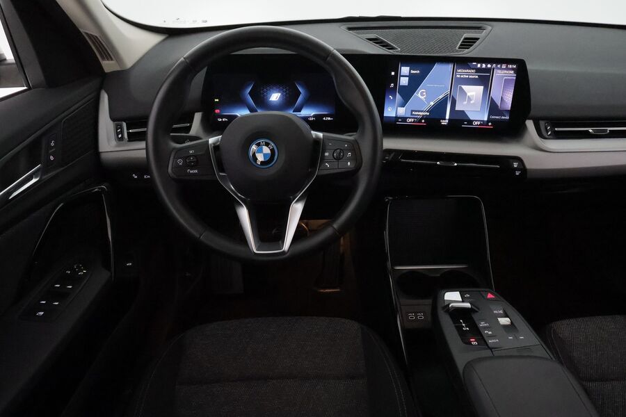 BMW iX1 vaihtoauto