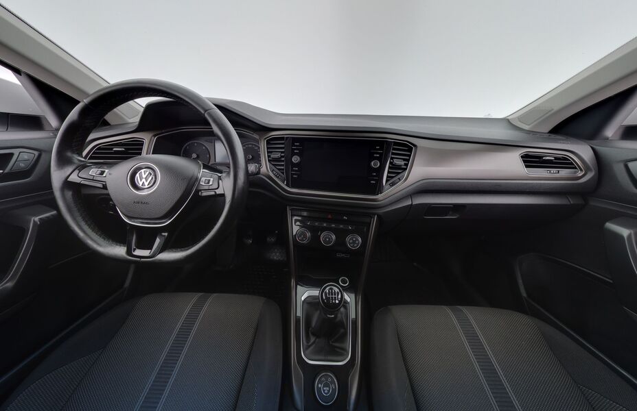 Volkswagen T-Roc vaihtoauto