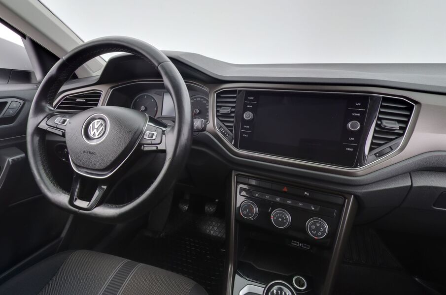 Volkswagen T-Roc vaihtoauto