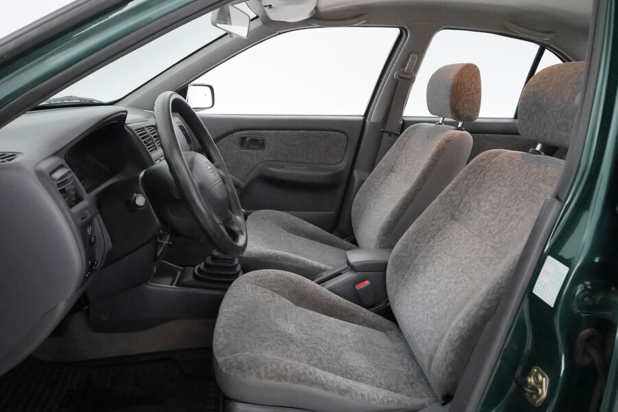 Nissan Almera vaihtoauto