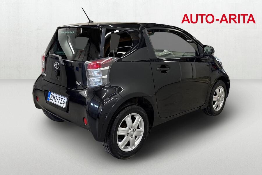 Toyota iQ vaihtoauto