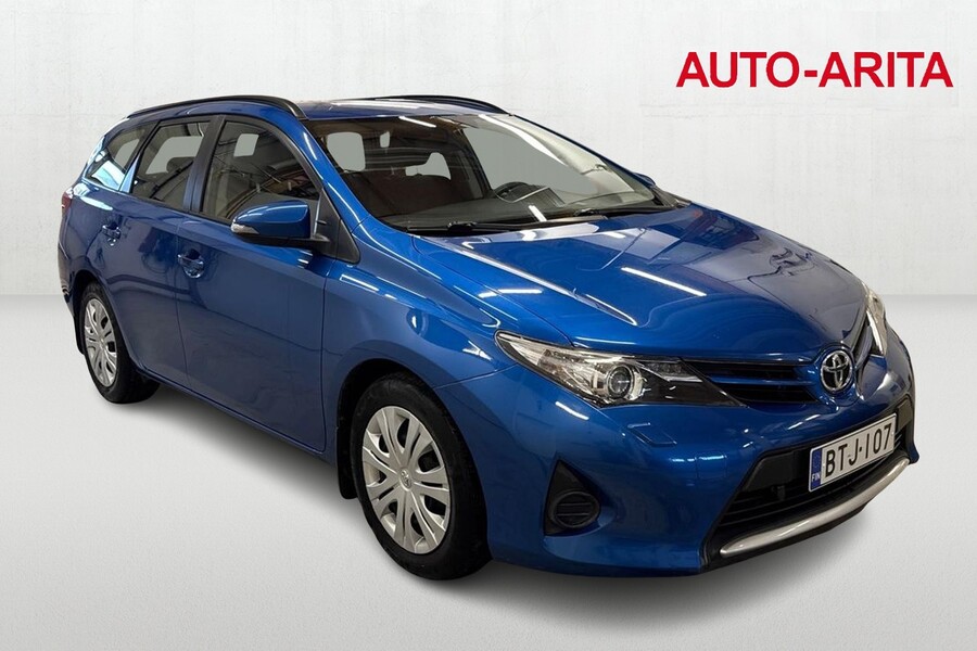 Toyota Auris vaihtoauto