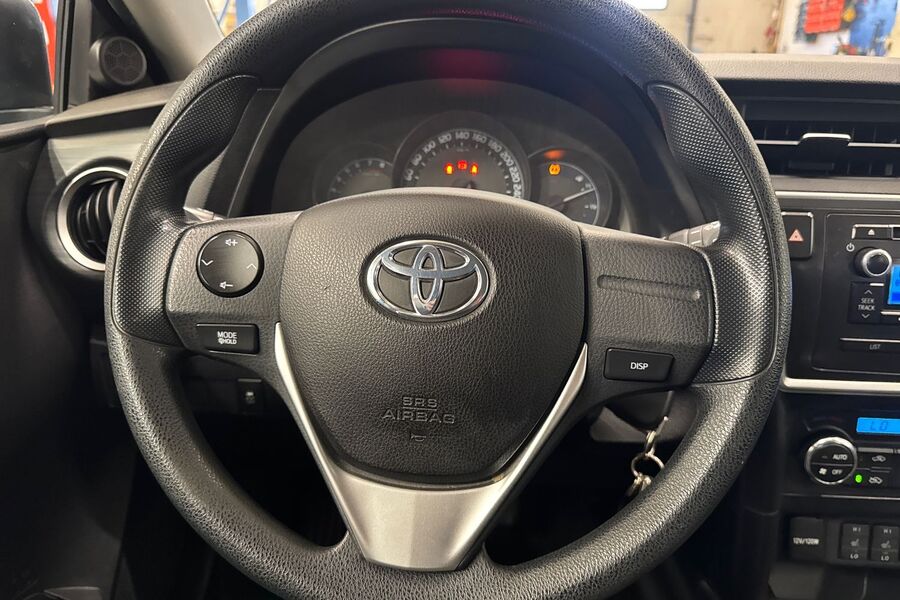 Toyota Auris vaihtoauto