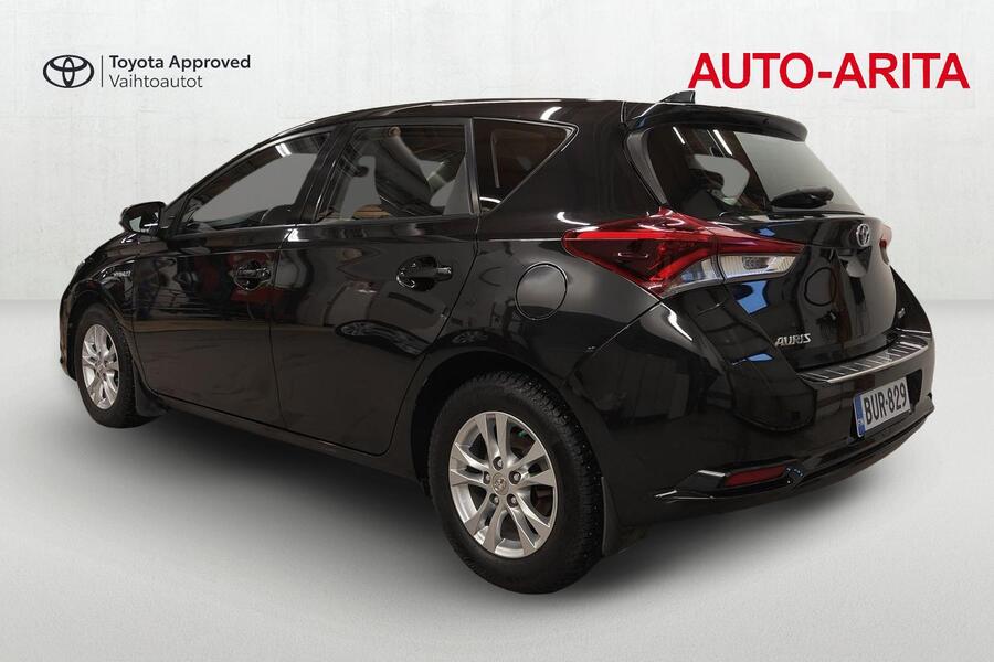 Toyota Auris vaihtoauto