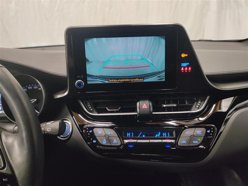 Toyota C-HR vaihtoauto