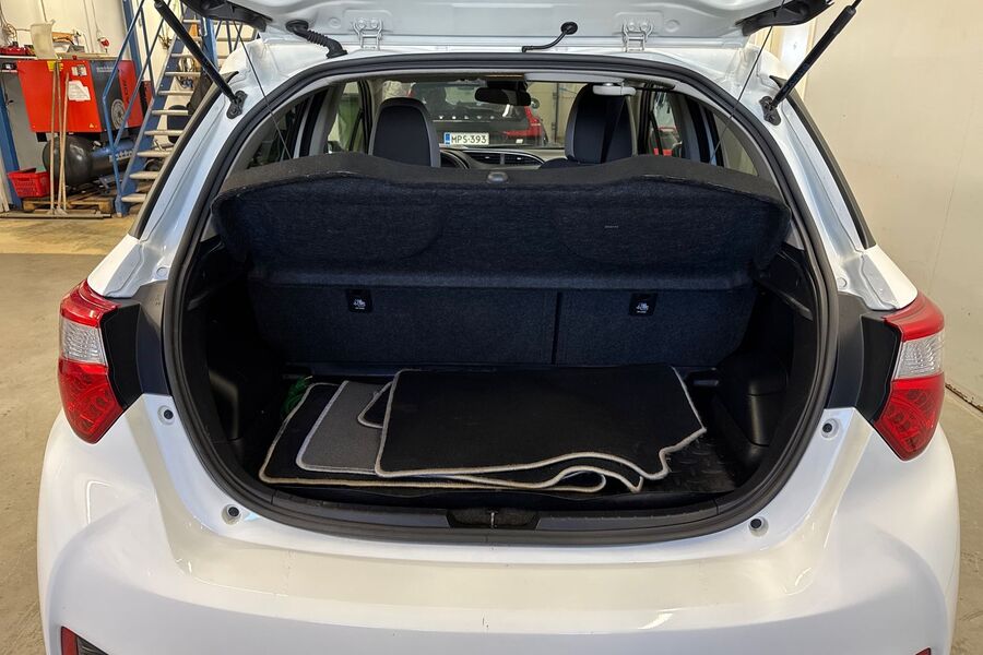 Toyota Yaris vaihtoauto