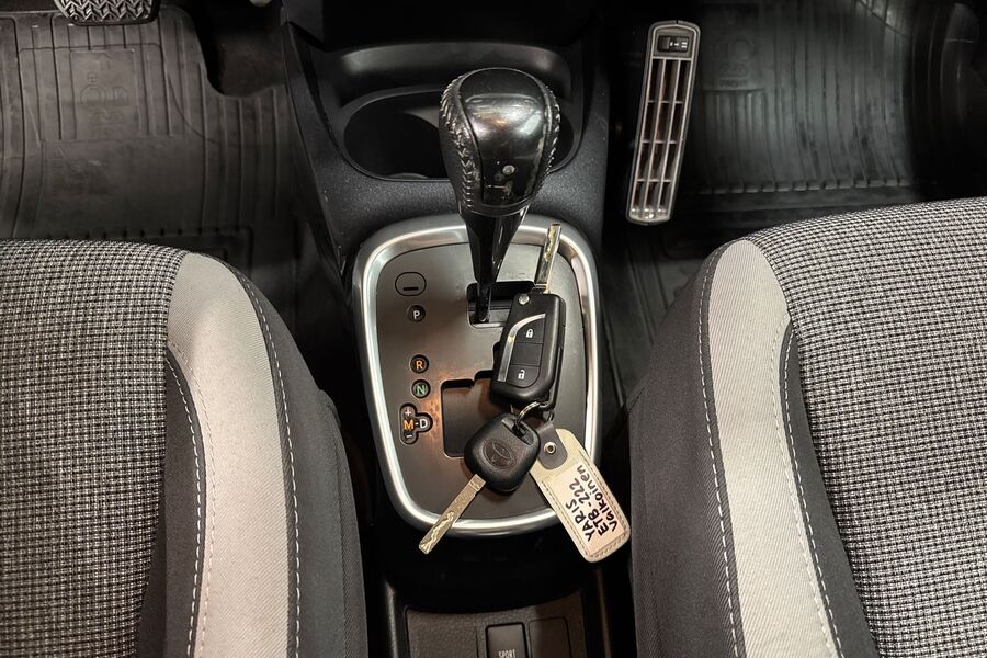 Toyota Yaris vaihtoauto