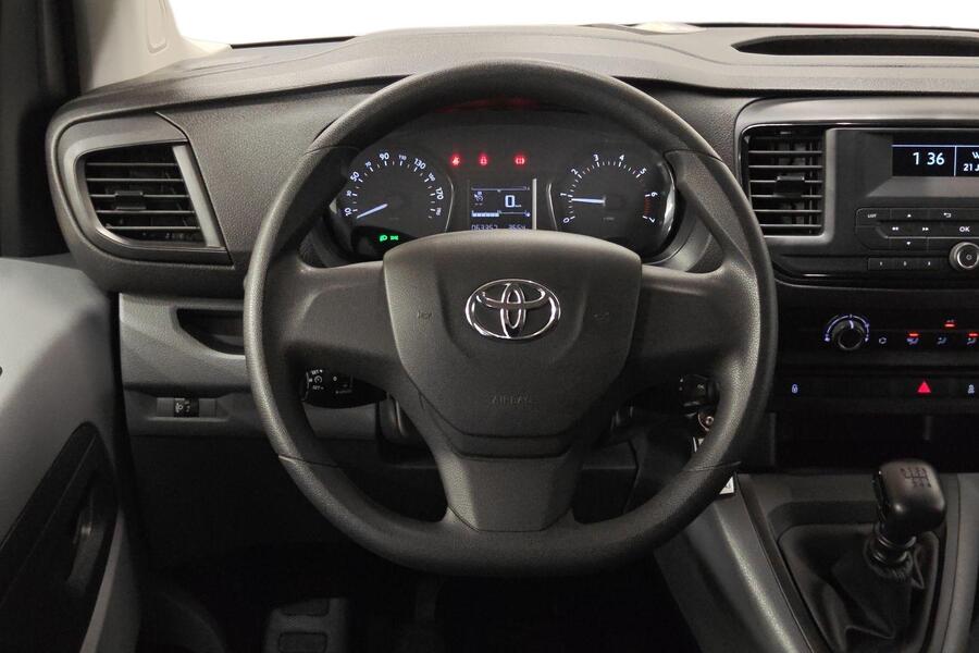 Toyota Proace Verso vaihtoauto