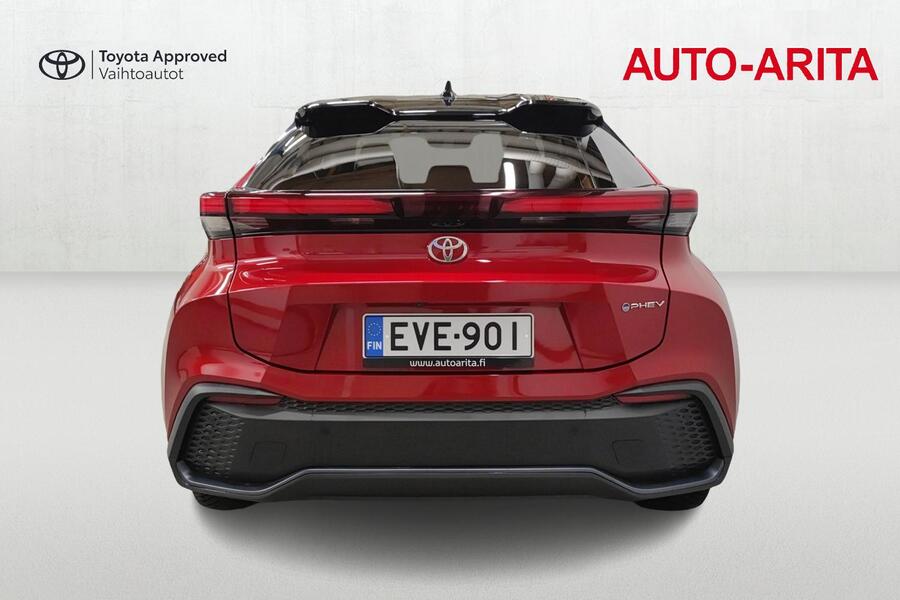 Toyota C-HR vaihtoauto