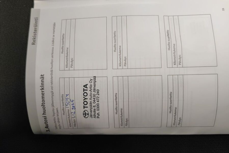 Toyota C-HR vaihtoauto