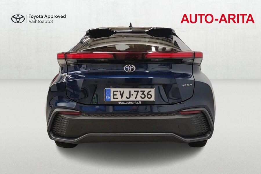 Toyota C-HR vaihtoauto