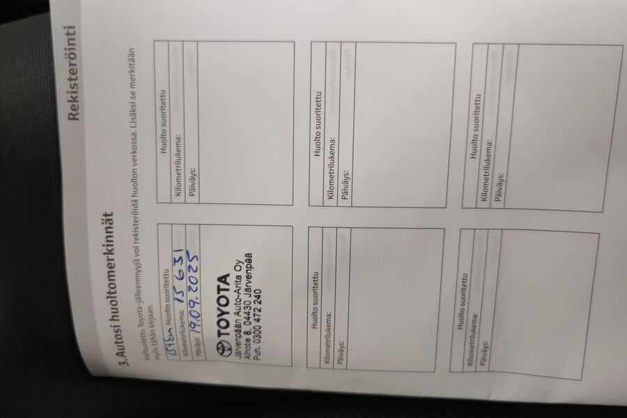 Toyota C-HR vaihtoauto