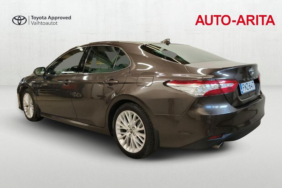 Toyota Camry vaihtoauto