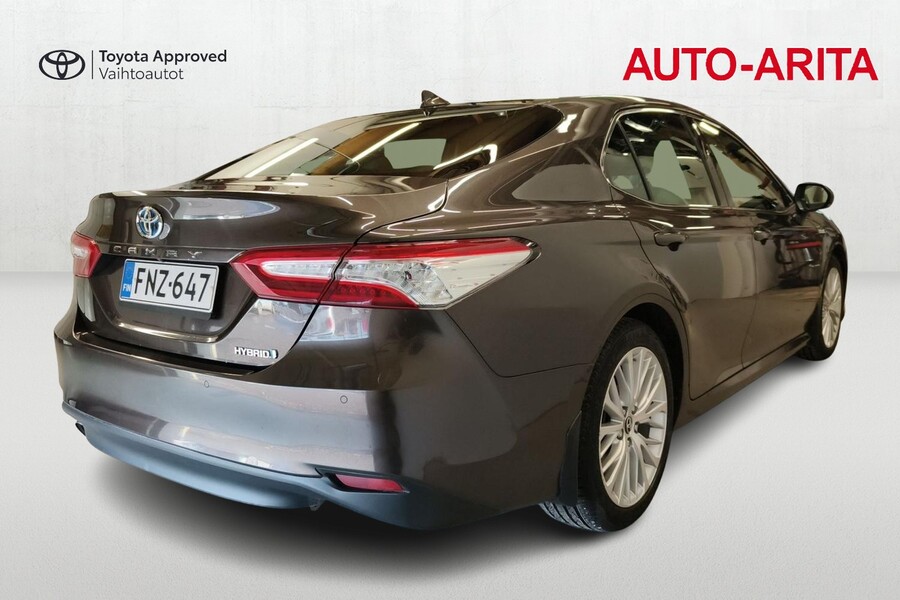 Toyota Camry vaihtoauto