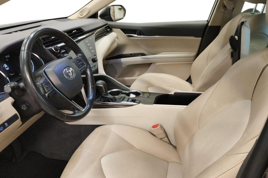 Toyota Camry vaihtoauto