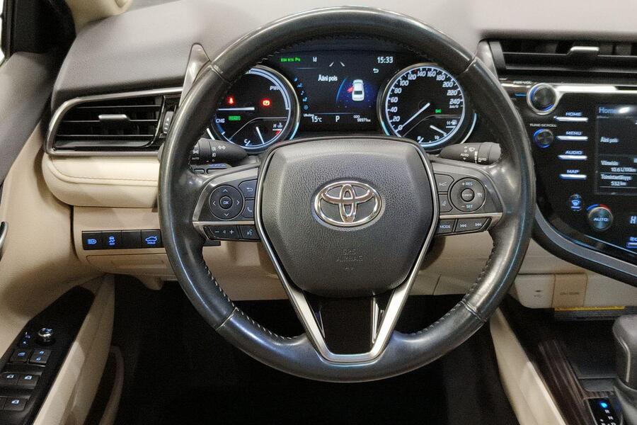 Toyota Camry vaihtoauto