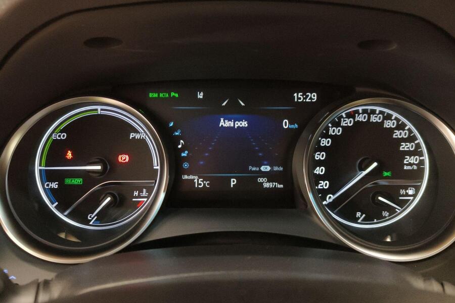 Toyota Camry vaihtoauto