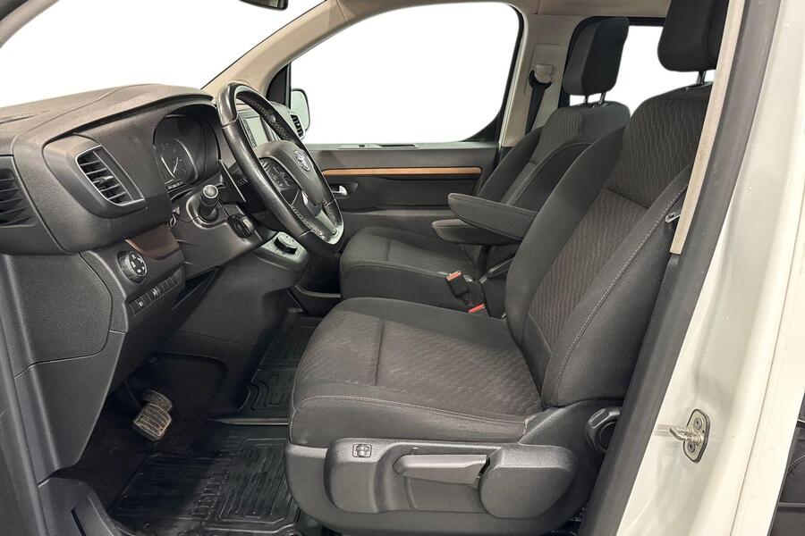 Toyota Proace Verso vaihtoauto