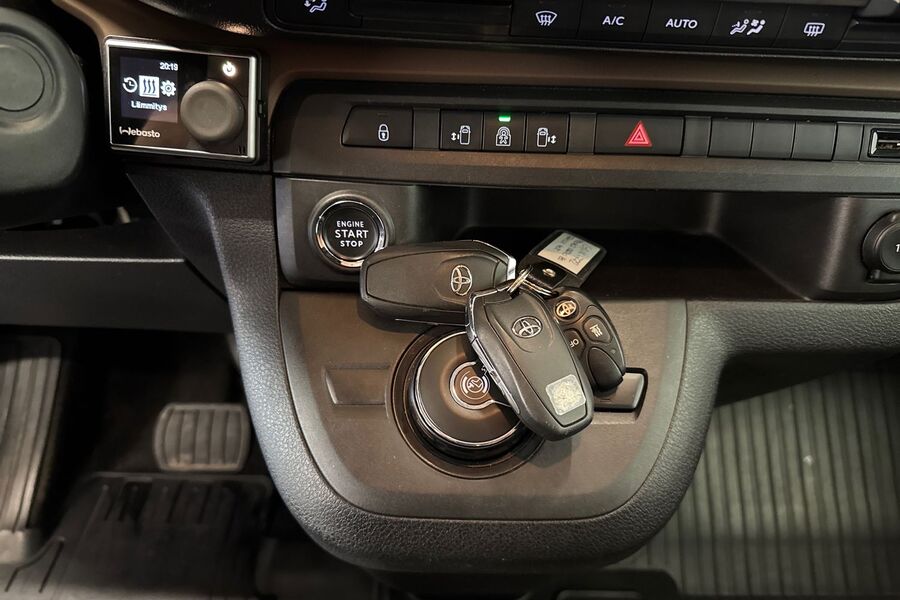 Toyota Proace Verso vaihtoauto