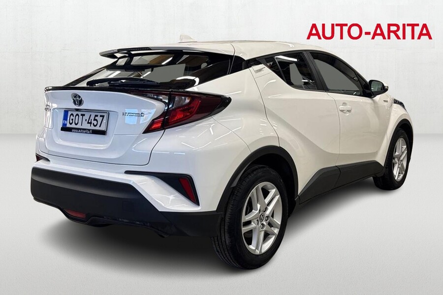 Toyota C-HR vaihtoauto