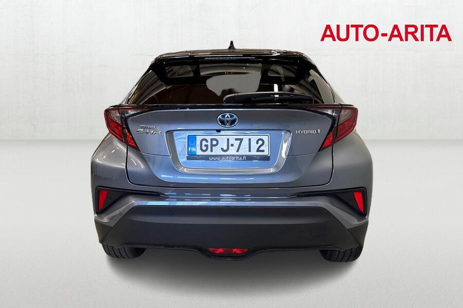 Toyota C-HR vaihtoauto