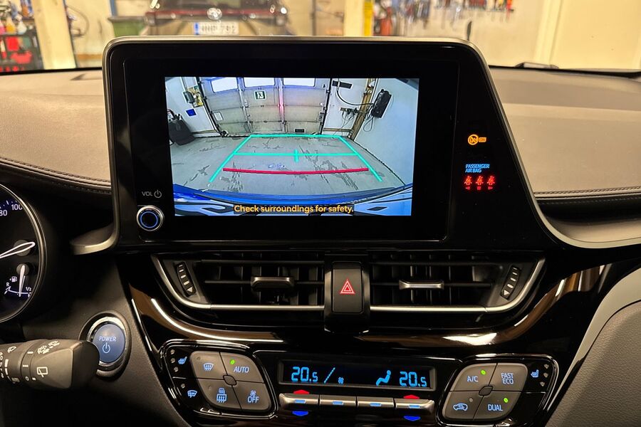 Toyota C-HR vaihtoauto
